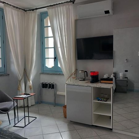 Palazzo Del Vicere Aparthotel เลซเซโน ภายนอก รูปภาพ