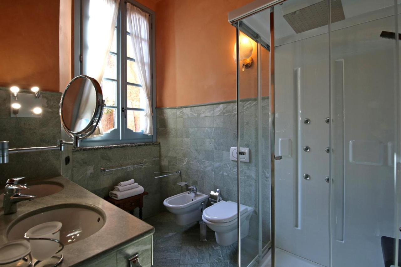 Palazzo Del Vicere Aparthotel เลซเซโน ภายนอก รูปภาพ