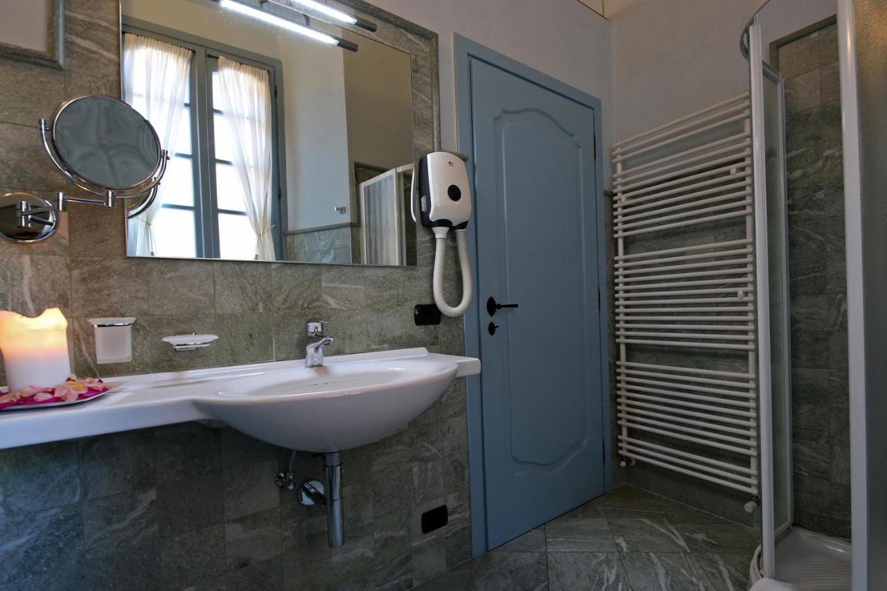 Palazzo Del Vicere Aparthotel เลซเซโน ภายนอก รูปภาพ