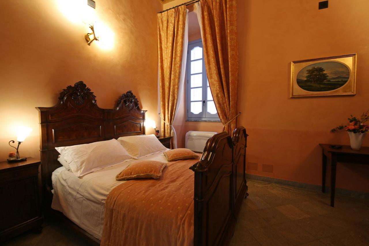 Palazzo Del Vicere Aparthotel เลซเซโน ภายนอก รูปภาพ
