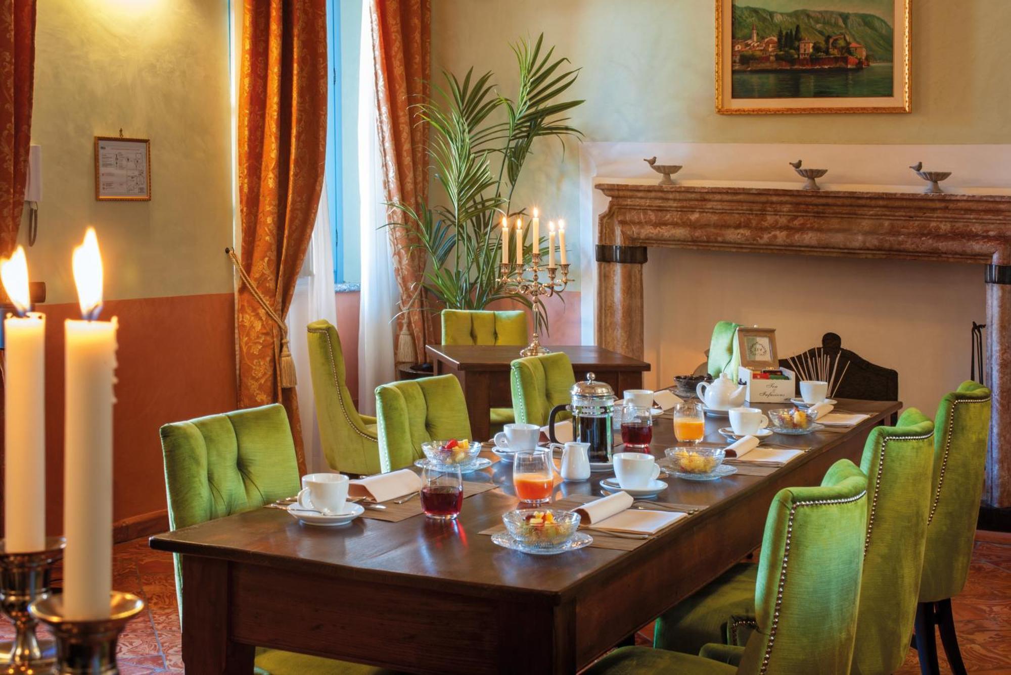 Palazzo Del Vicere Aparthotel เลซเซโน ภายนอก รูปภาพ