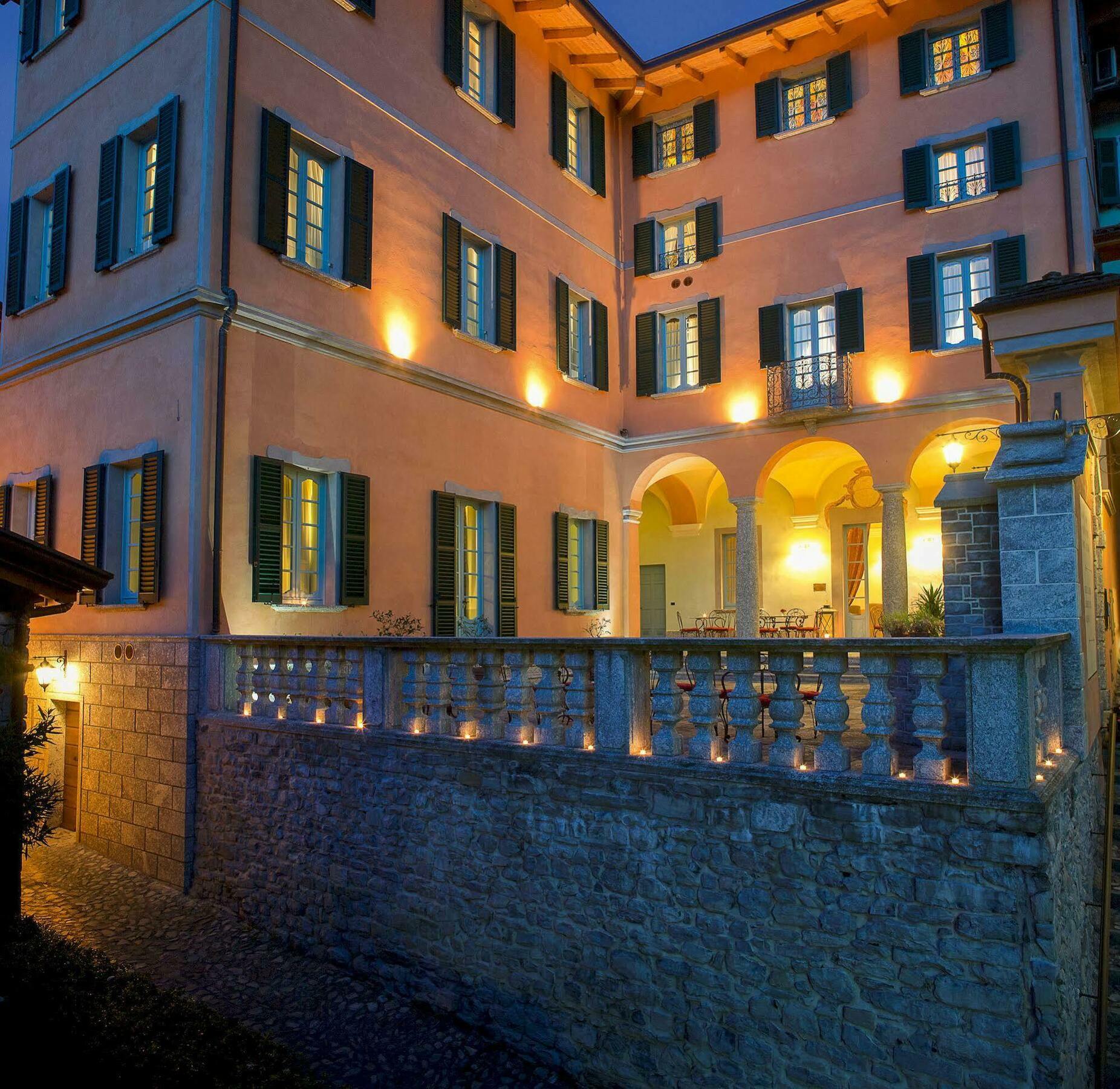 Palazzo Del Vicere Aparthotel เลซเซโน ภายนอก รูปภาพ