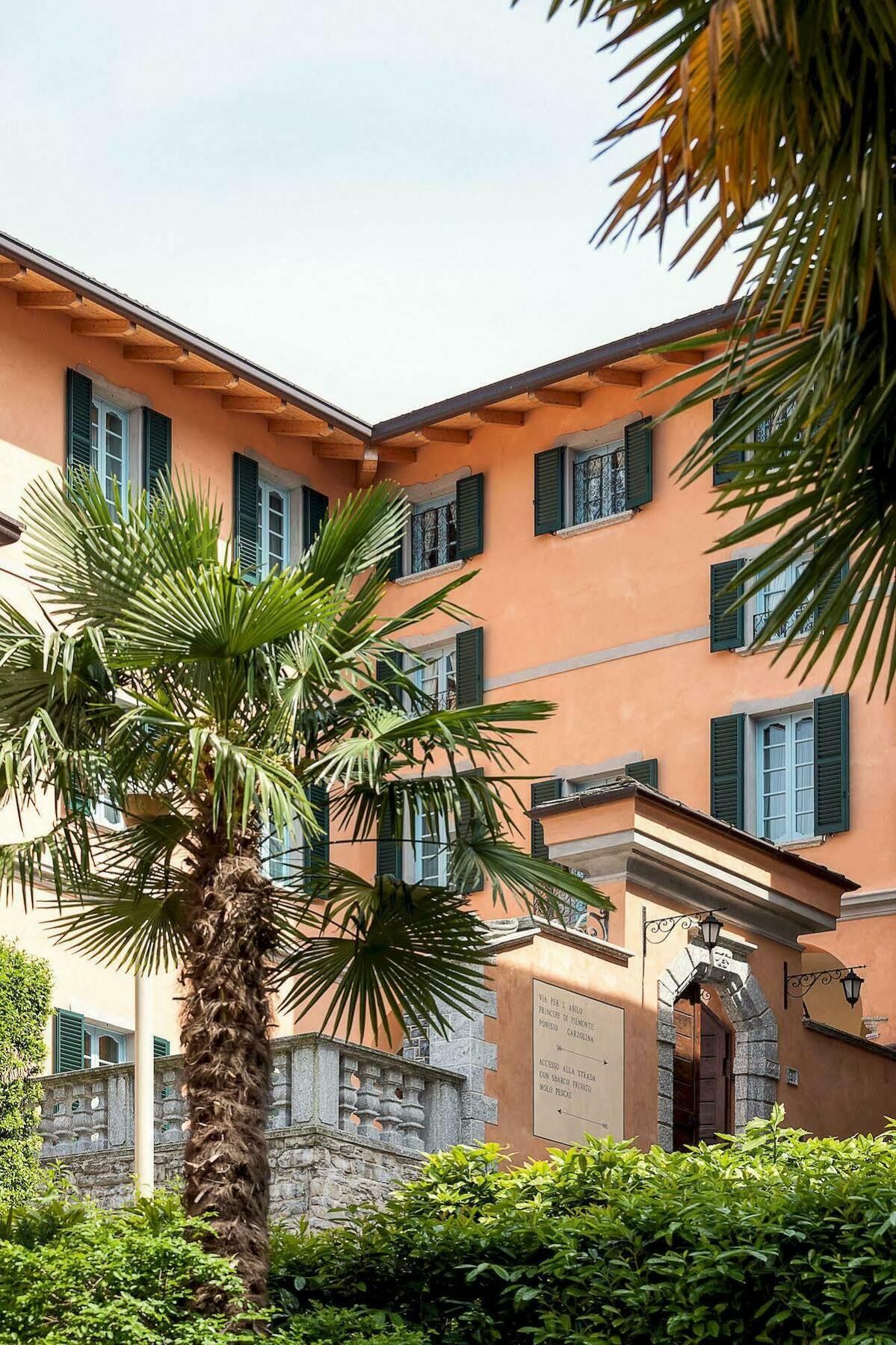 Palazzo Del Vicere Aparthotel เลซเซโน ภายนอก รูปภาพ