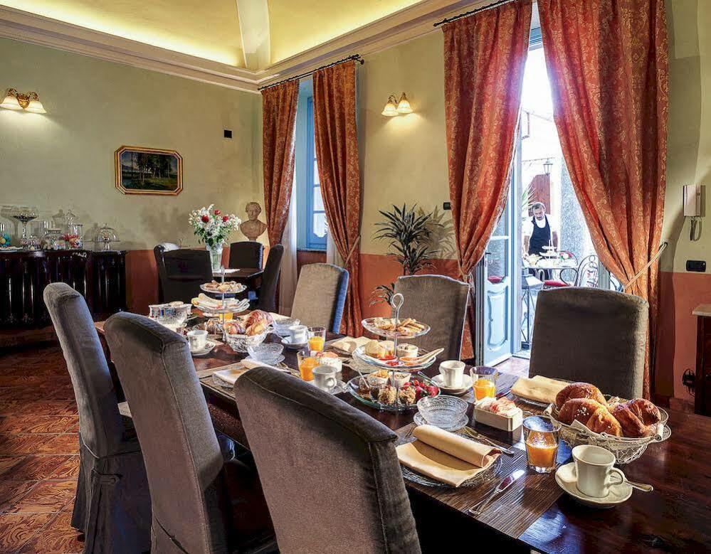 Palazzo Del Vicere Aparthotel เลซเซโน ภายนอก รูปภาพ